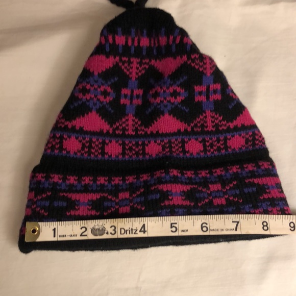 Vintage Wool Knit Ski Cap Hat by The Mews in Center Conway, New Hampshire - Picture 8 of 9